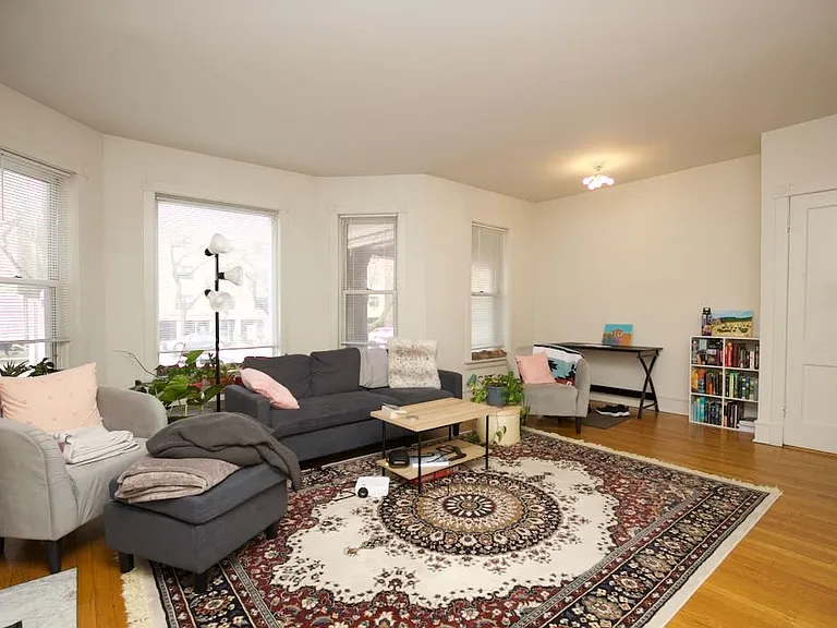 6717 N Sheridan Rd #S3 — Photo 7