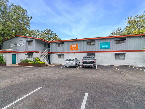 Speedway 38 Exterior