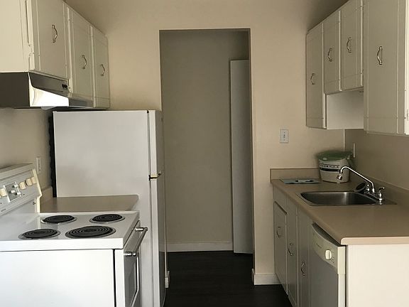 5th image of 1745 W 12th Ave #310