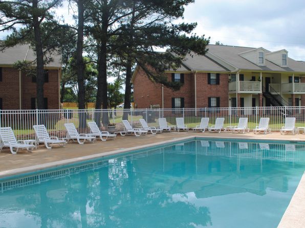 100 McQueen Smith Rd S APT Gg21