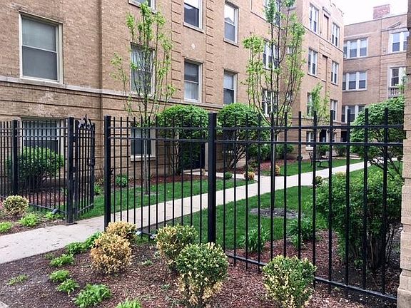 3rd image of 209 Washington Blvd APT 1N