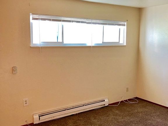 4th image of 741 Medford Ave