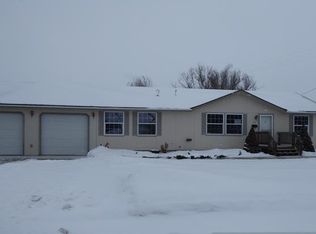 105 S Terry Ave, Hardin, MT 59034