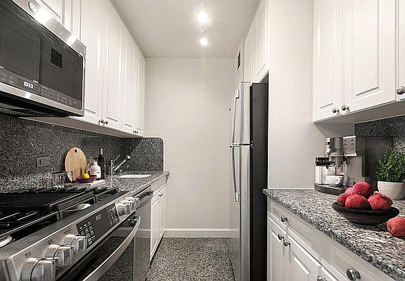 4th image of 1755 York Ave APT 35E