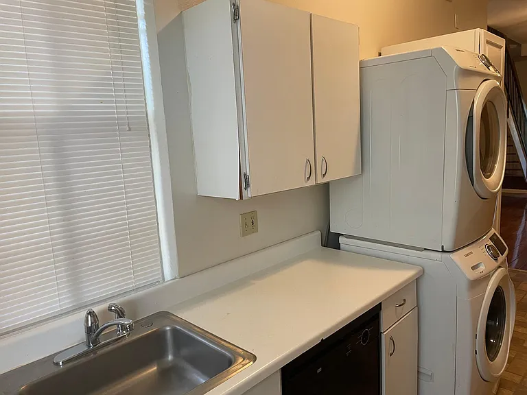 1330 Shenandoah Ave #2 — Photo 5