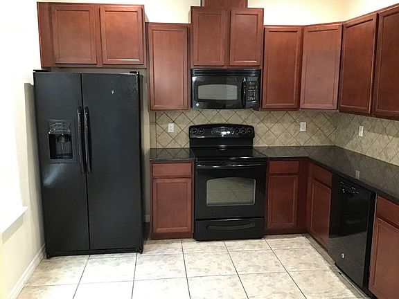 3rd image of 5724 Kinglethill Dr