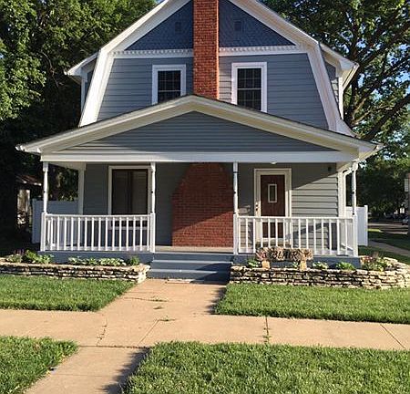 3rd image of 1101 Highland Ave
