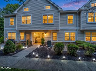 17 Forrest Court, Tinton Falls, NJ 07753