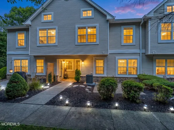 17 Forrest Court, Tinton Falls, NJ 07753