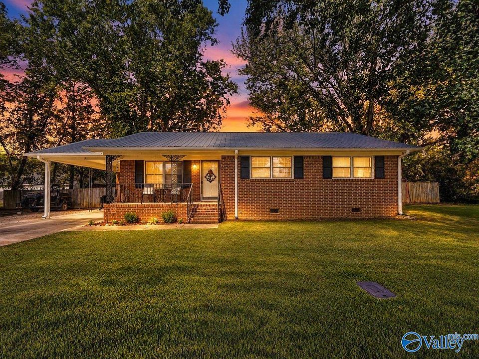 1st image of 367 Gant Rd