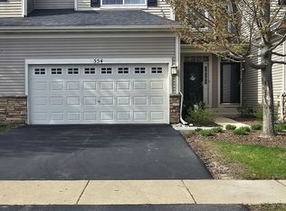 554 Telluride Dr, Gilberts, IL 60136