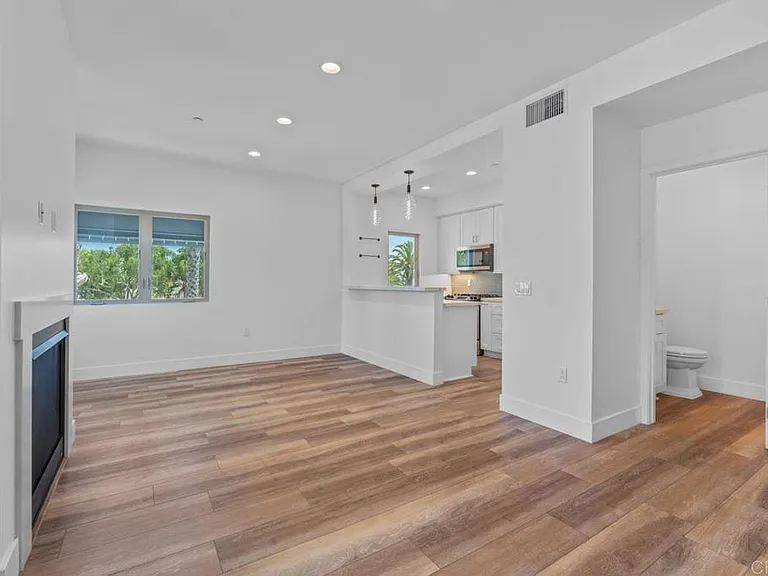 4410 Gresham St — Photo 28