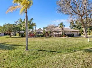 14539 Riverside Dr, Fort Myers, FL 33905