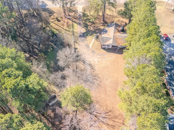 3009 Sanderford Rd, Raleigh, NC 27610