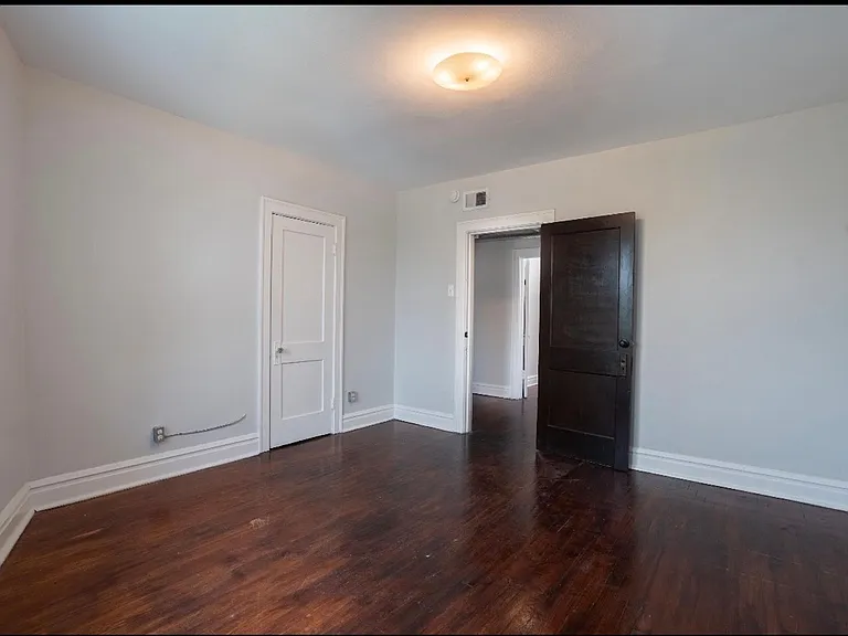 4419 S Kingshighway Blvd — Photo 8