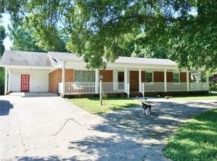 176 Westfield Rd, Eden, NC 27288