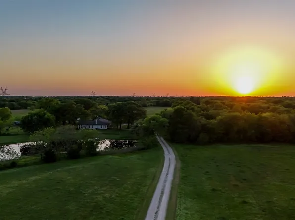 1131 Vz County Road 3815, Wills Point, TX 75169