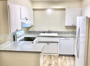 507 W Mesa Ave APT B, Clovis, CA