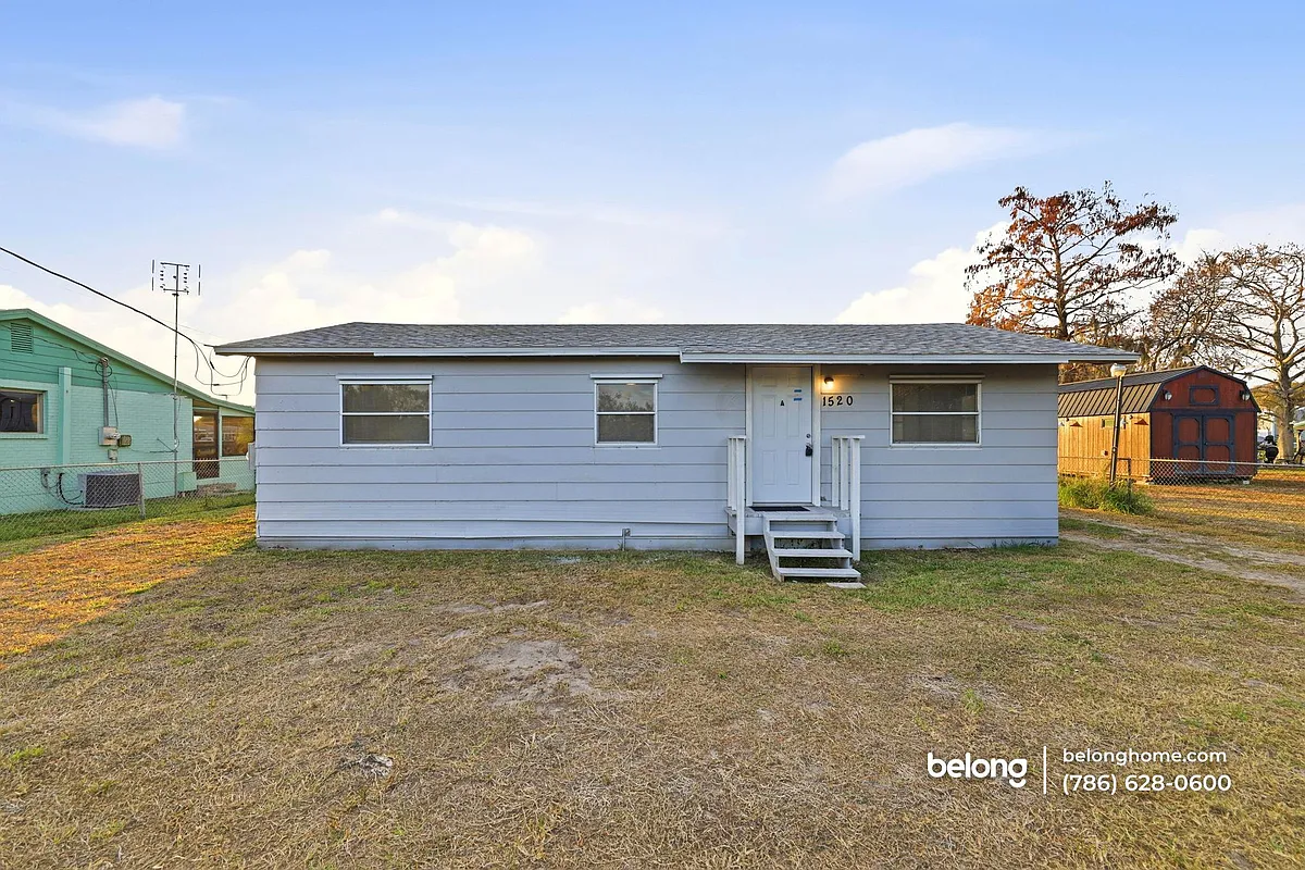Building Photo - 1520 Hunter Rd #A