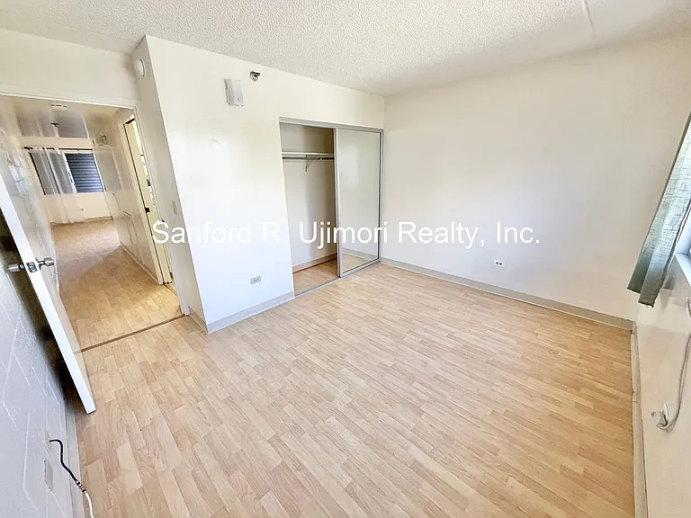 1074 Lunalilo St #305 — Photo 7