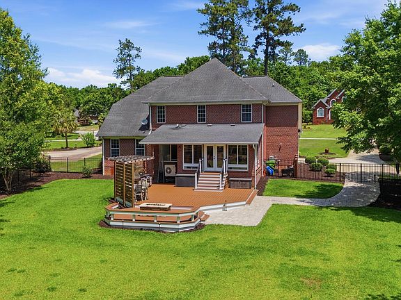5th image of 200 Cedar View Dr