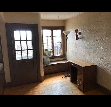 3rd image of 202 W Bluff St APT 3