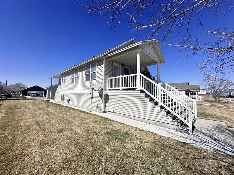 Building Photo - 327 N 270 W