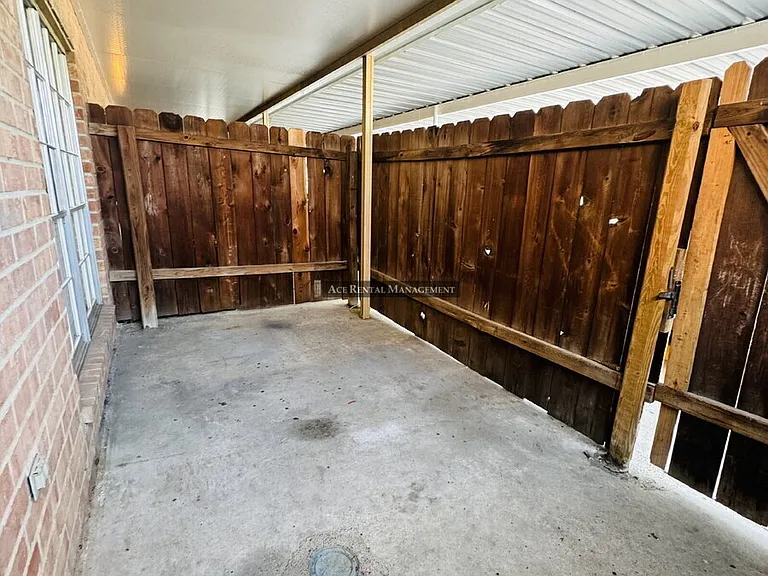 3527 Helena Ave #9 — Photo 11