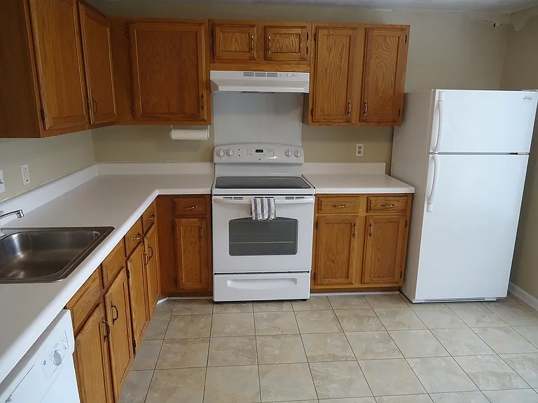 1709 Murad Ct — Photo 4