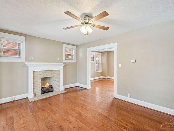 5th image of 2305 Morton Ave