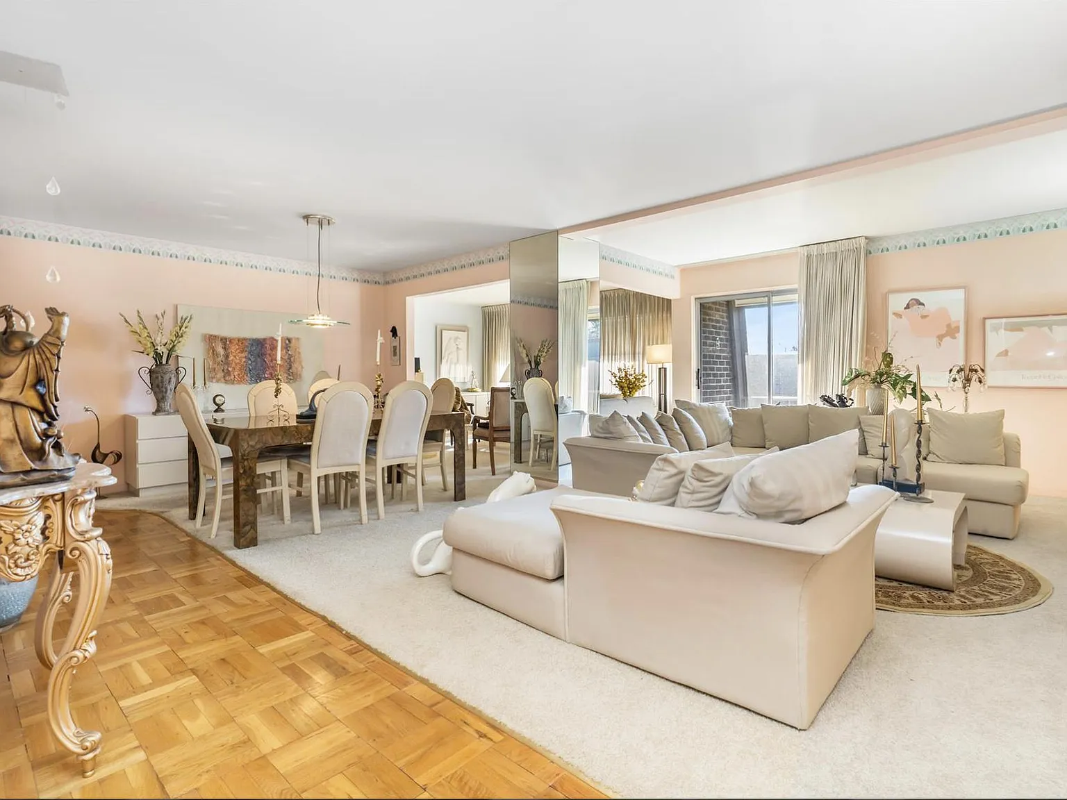 37 Stonehenge Cir — Photo 3