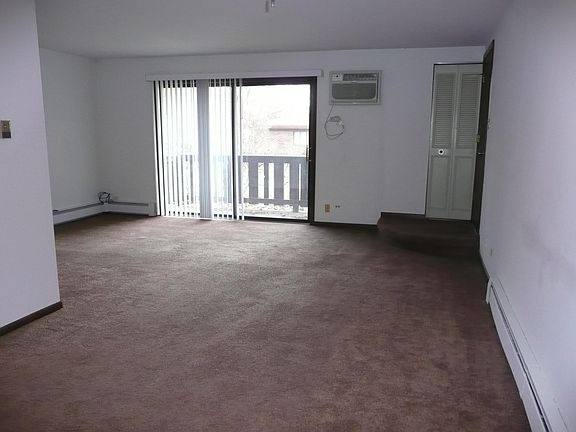 2nd image of 608 W 65th St APT 2