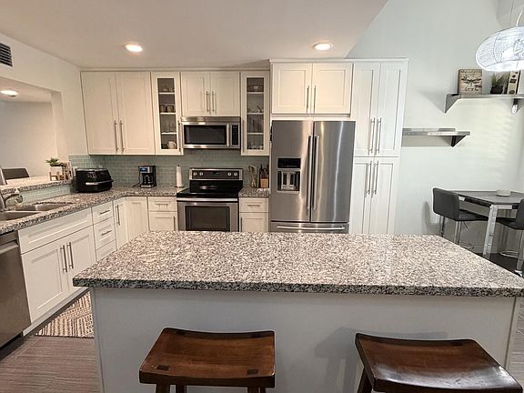 2nd image of 1400 NW 9th Avenue #D-28