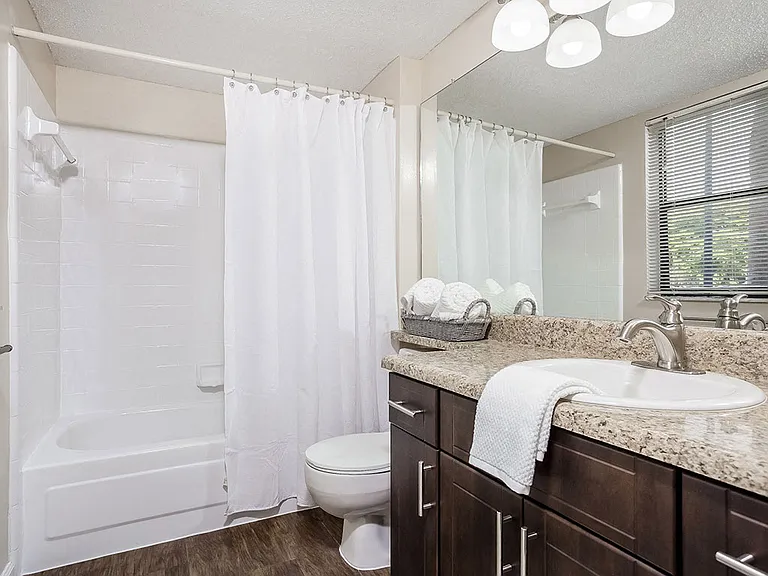 Tuscany Pointe at Somerset Place Apartment Homes — Photo 12
