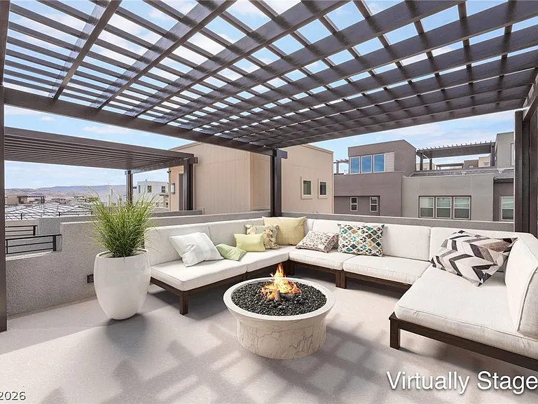 667 Grey Saker St — Photo 2