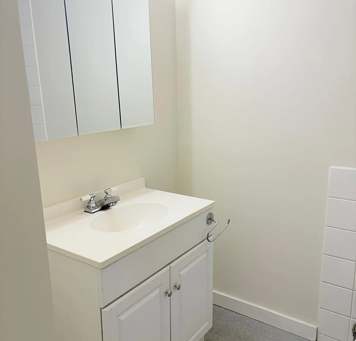 2 bed, 1000 sqft, $1,850 — Photo 3