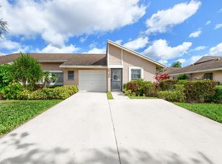 8165 Springtree Rd, Boca Raton, FL 33496