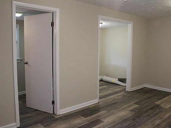 4th image of 37355 2nd St #1