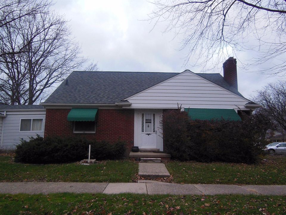 1st image of 21264 Huntington Ave