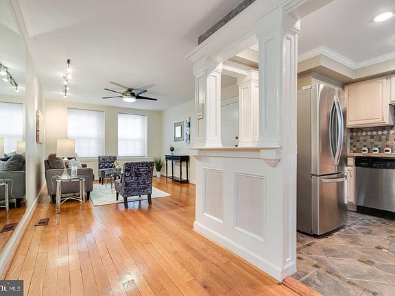 5th image of 2960 S Columbus St #3257
