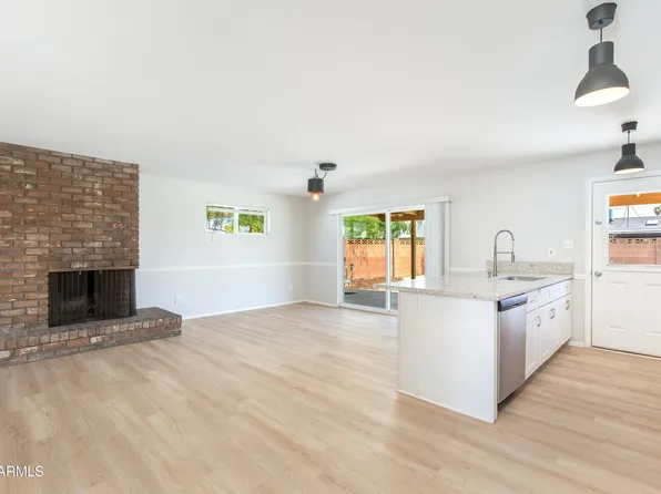 537 E LAGUNA Drive, Tempe, AZ 85282