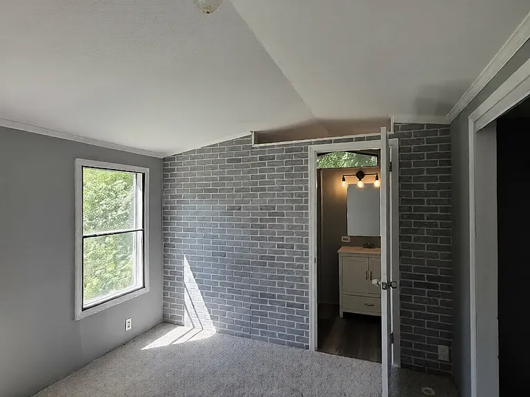58 W Manor St #58B — Photo 9