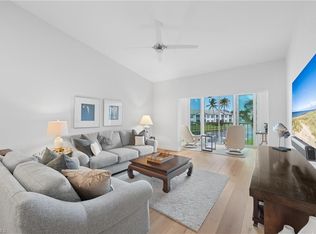 818 Tanbark Dr APT 204, Naples, FL 34108