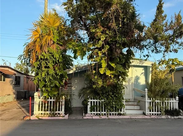 3520 NW 79th St, Miami, FL 33147