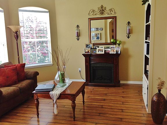 3rd image of 256 Magnolia Park Trl