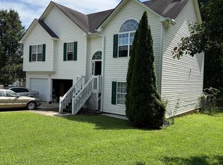 3903 Doe Run Dr, Powder Springs, GA 30127