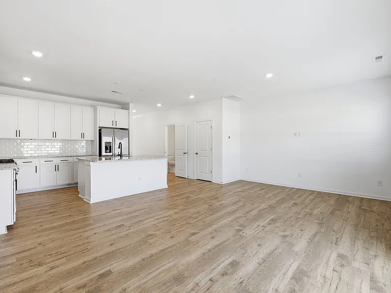 318 Sweetbay Tree Dr — Photo 10