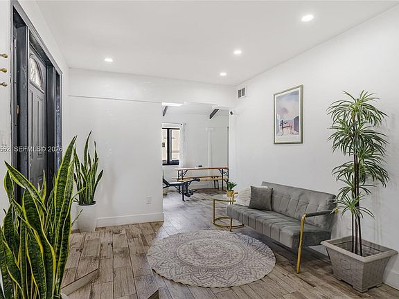 4th image of 2275 NW 30th St #0