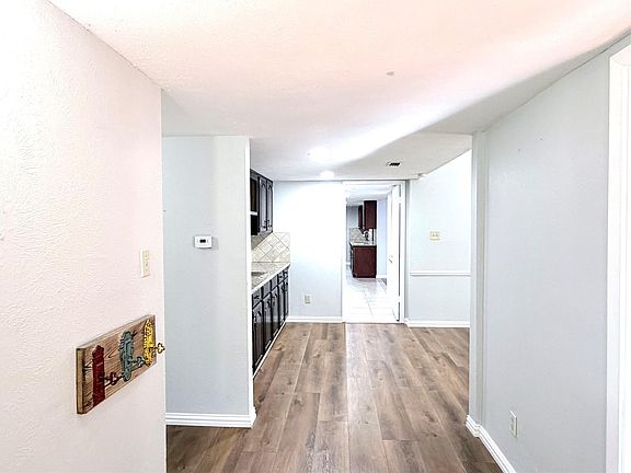 2nd image of 220 Park Meadow Way