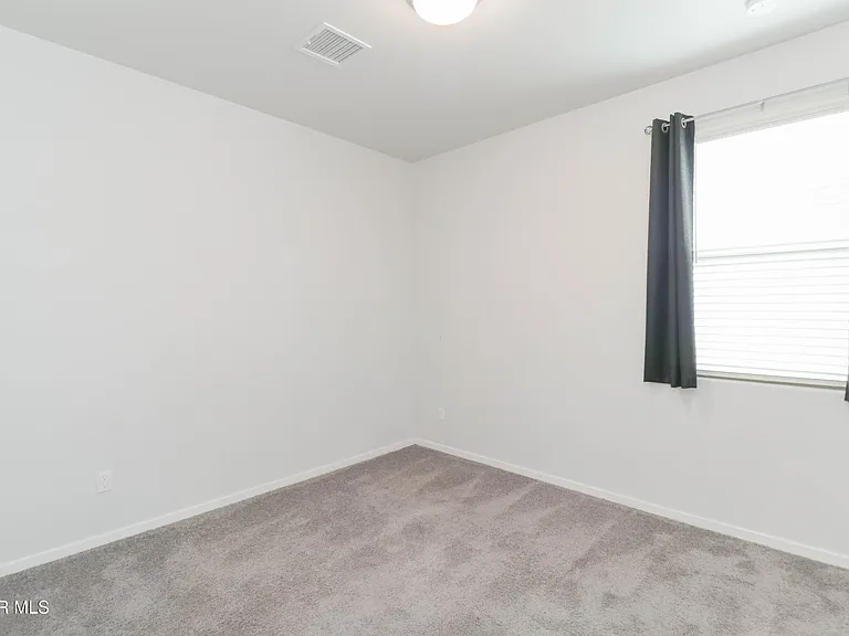 12832 Haxby St — Photo 20